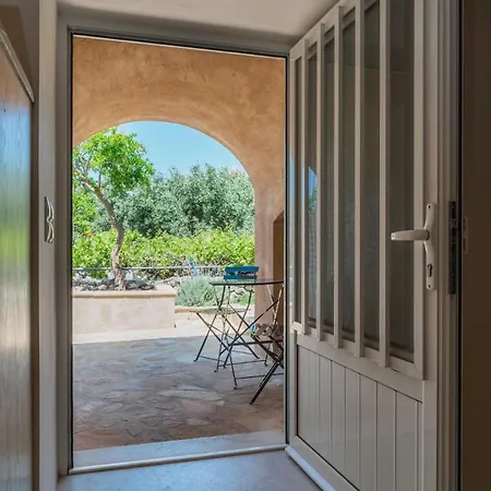 Oasis - Lower House Apartmán