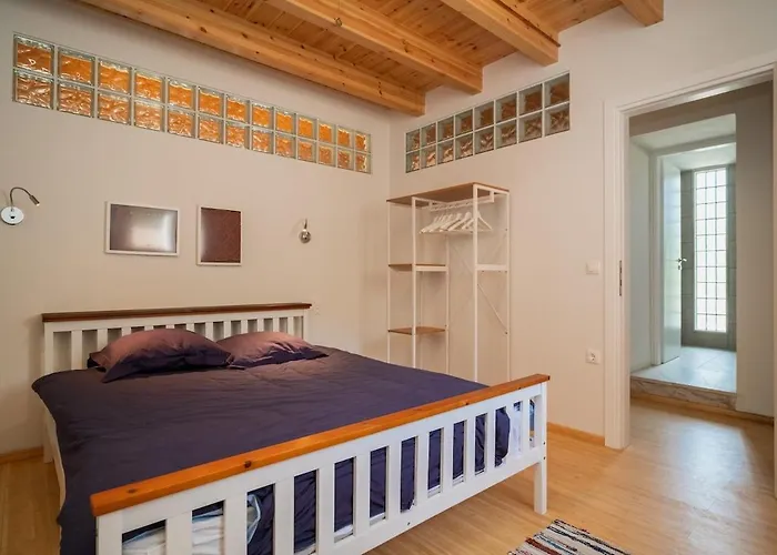 Oasis - Lower House Appartement